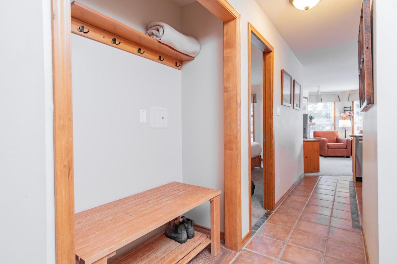 וויסטלר The Best Ski In Ski Out Two Bedroom Condo At Aspens מראה חיצוני תמונה